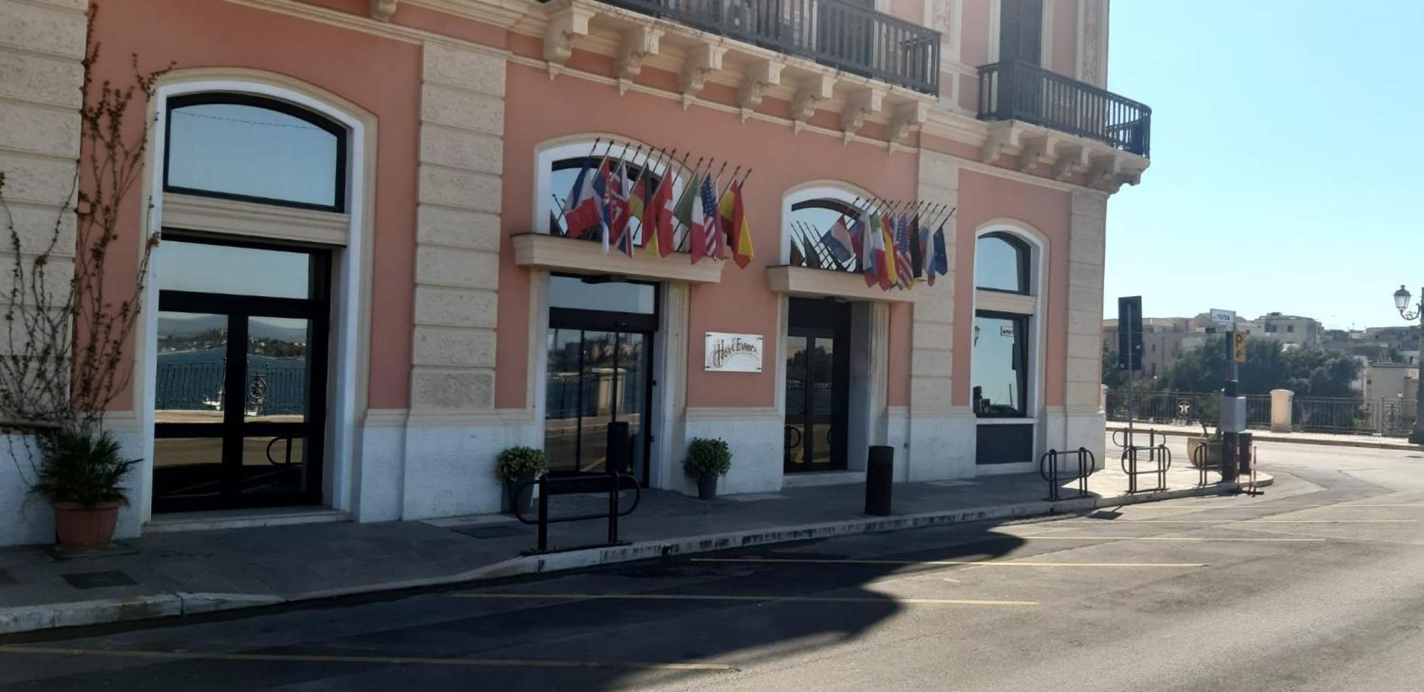 Hotel Europa Таранто Екстер'єр фото