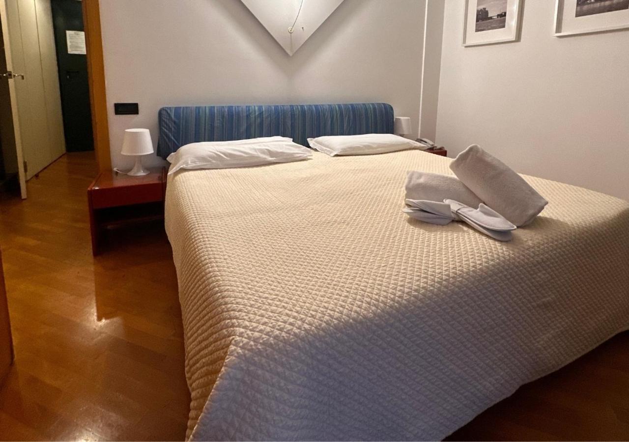 Hotel Europa Таранто Екстер'єр фото